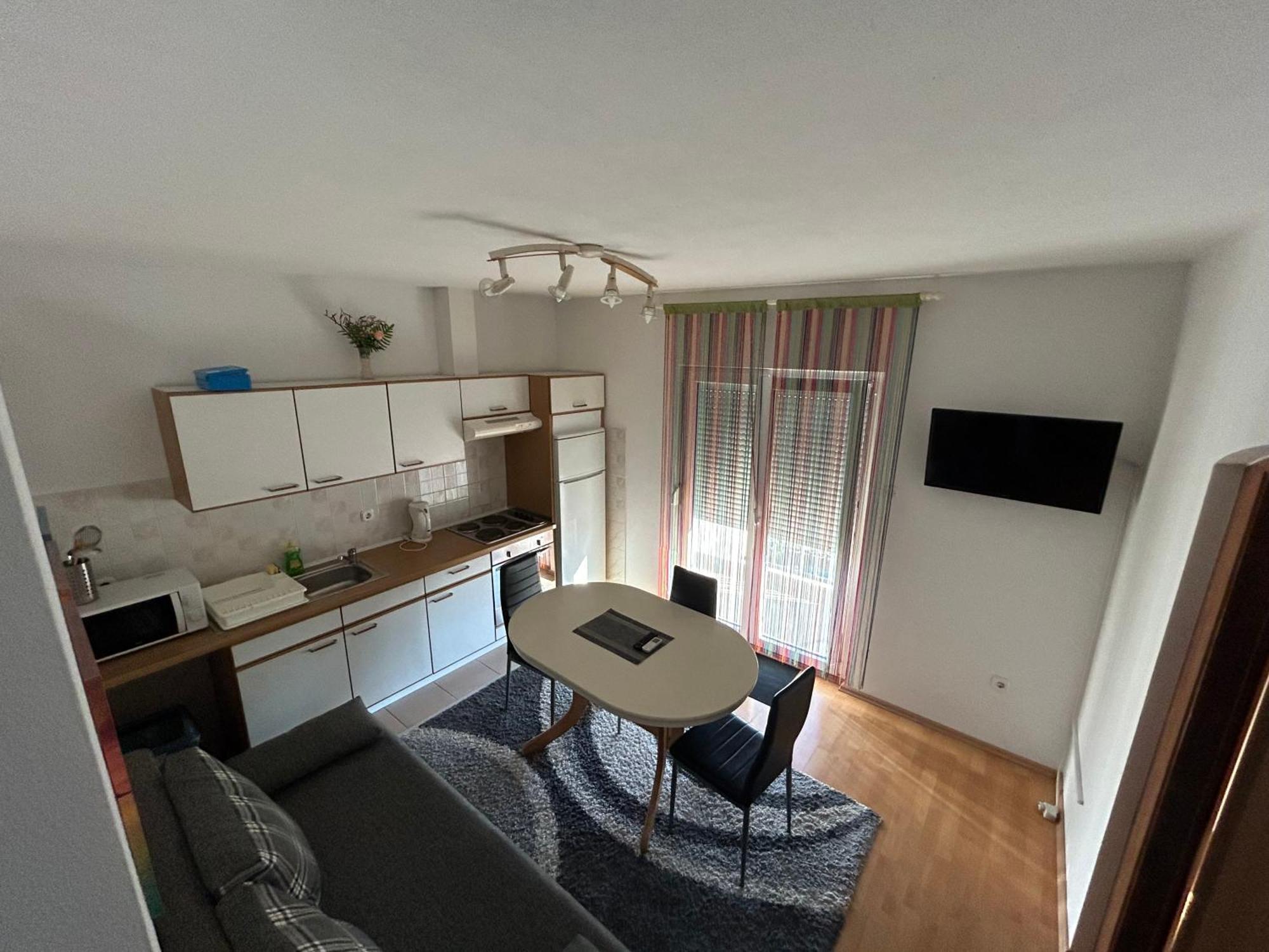 Guest House Ana ซาดาร์ ภายนอก รูปภาพ